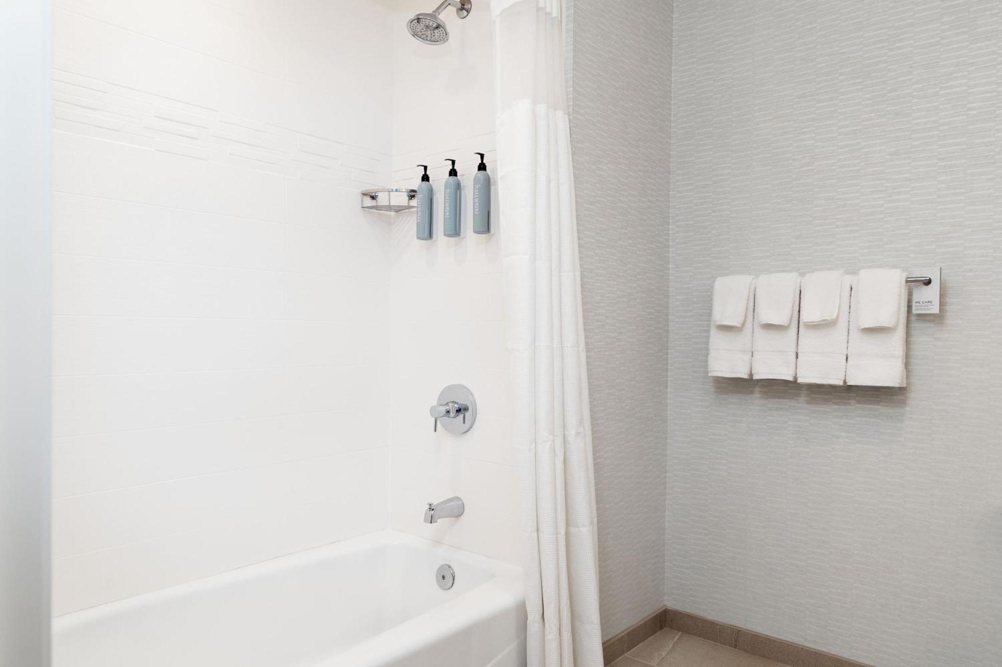 Residence Inn By Marriott Anaheim Бреє Екстер'єр фото
